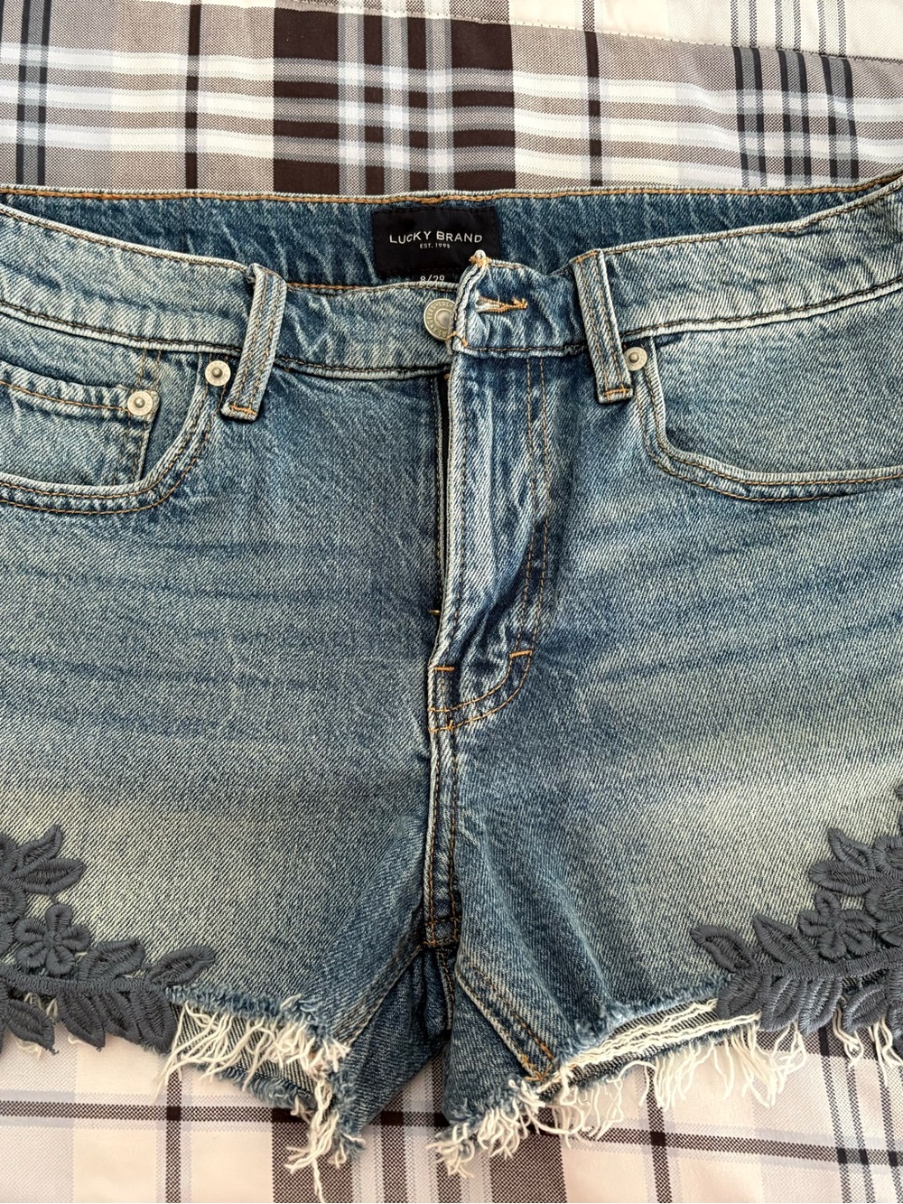 Lucky Brand Light Blue Denim Jeans with Contrast Stitching, cute appliqué